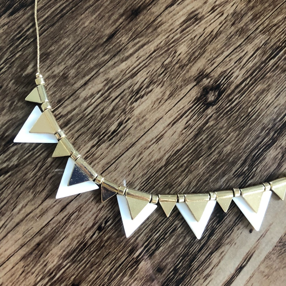 Triangle spike necklace